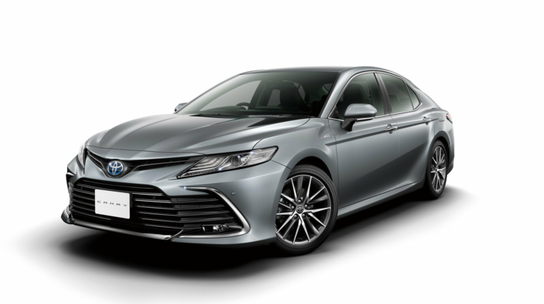 CAMRY (XV70) LE; XLE 2017-